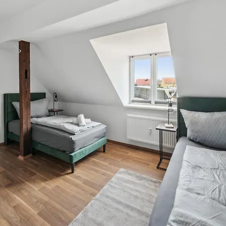 Larooms - Ns03 - 2 - 4 Betten - Waschmaschine - Parkplatz - Balkon Merseburg
