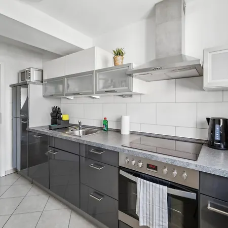 Lejlighed Larooms Merseburg - Apartment Ns03 - 2 Zimmer - 4 Betten - Waschmaschine - Parkplatz - Balkon Merseburg