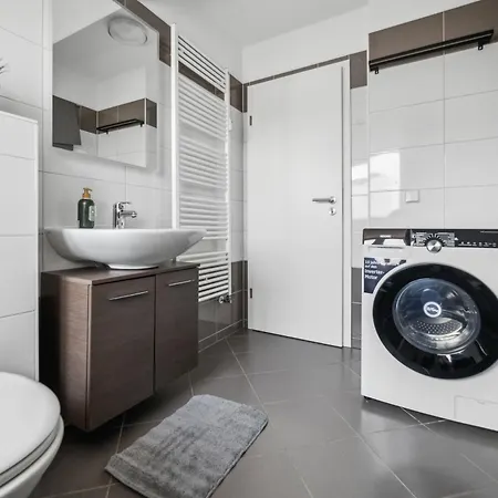 Larooms Merseburg - Apartment Ns03 - 2 Zimmer - 4 Betten - Waschmaschine - Parkplatz - Balkon